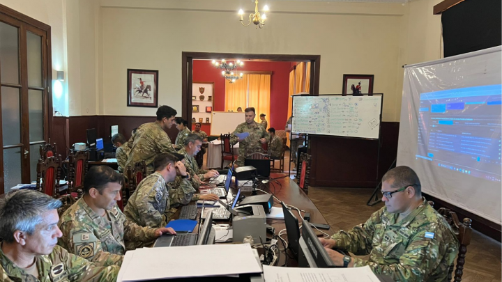 2288622-mas-de-7-000-efectivos-custodiaran-las-urnas-en-santa-fe