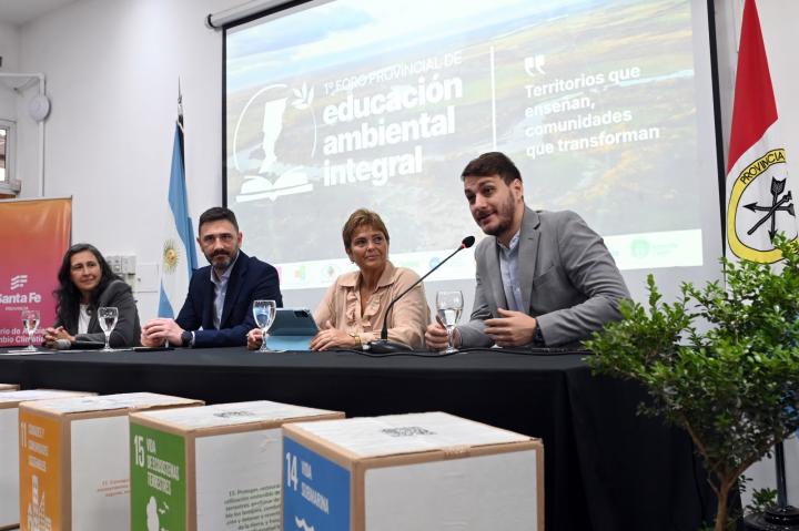 2293169-capacitan-a-mas-de-13-000-chicos-en-promocion-ambiental
