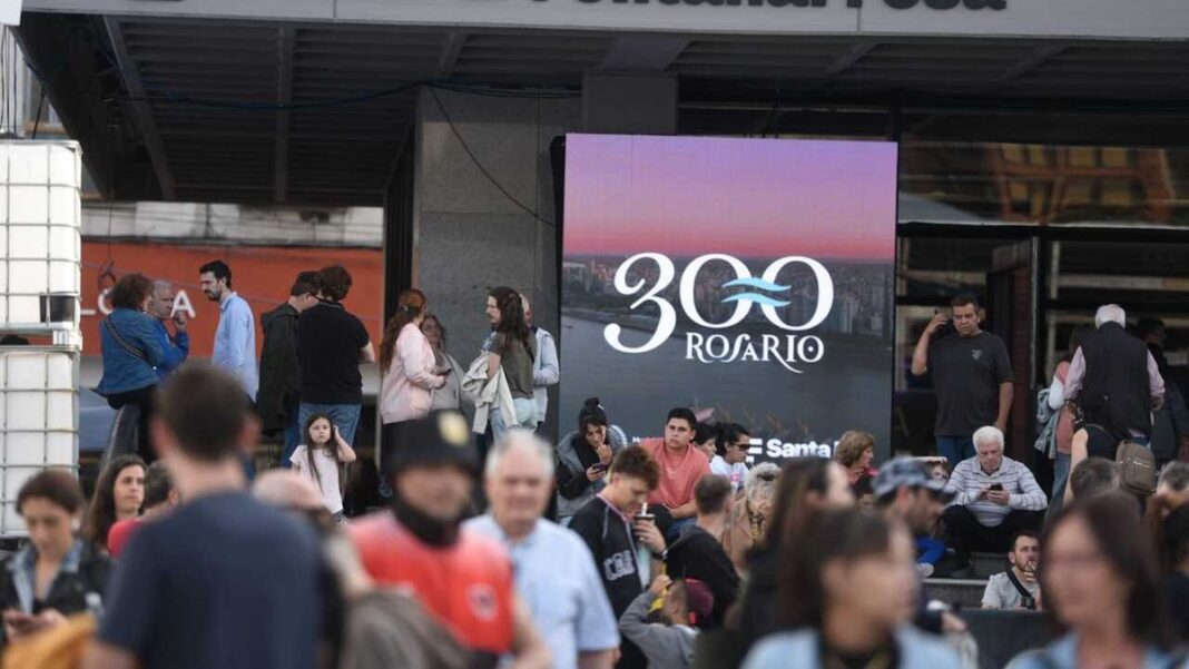 2295707-mas-de-350-mil-personas-pasaron-por-la-feria-del-libro-de-rosario