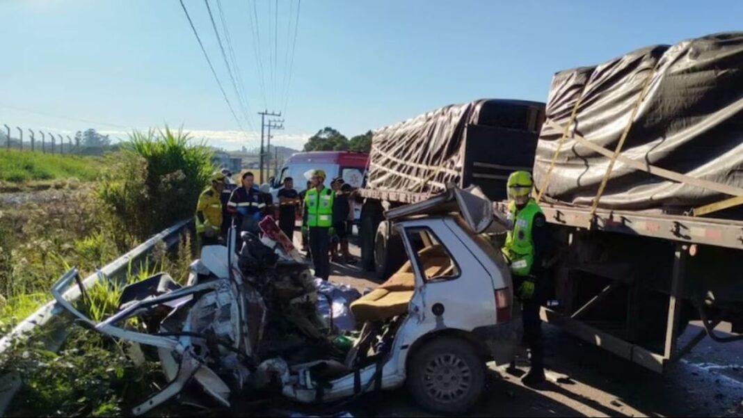 Ilustración de ruta con elementos de seguridad vial.