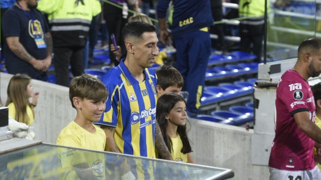 Plantel de Rosario Central concentrado para el partido ante Huracán en el Torneo Apertura 2026.