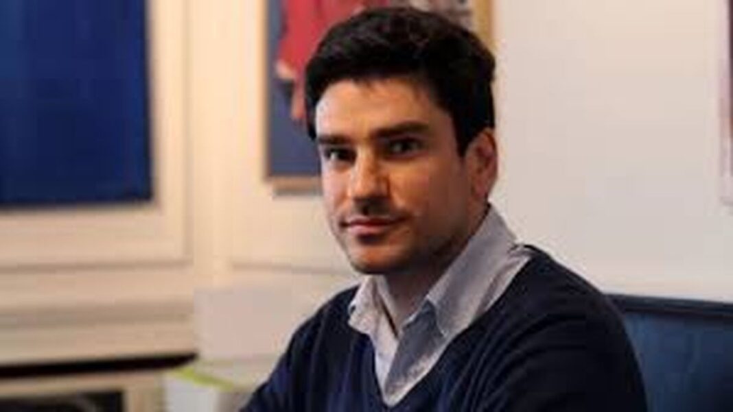 Lorenzo Sigaut Gravina, economista de la consultora Equilibra, durante una presentación.