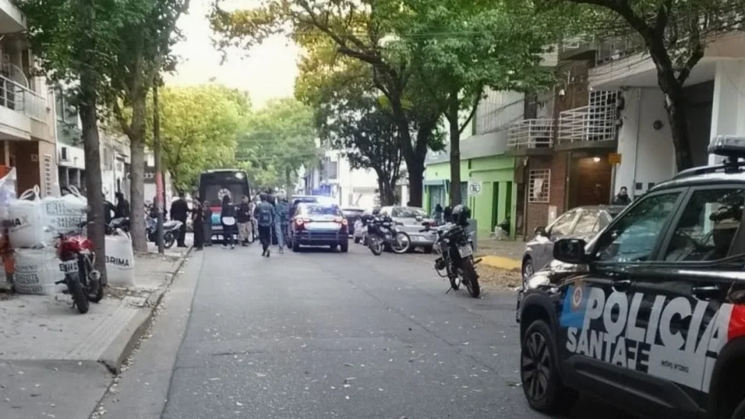 Edificio en calle 3 de Febrero de Rosario, donde ocurrieron los hechos investigados por la fiscalía.