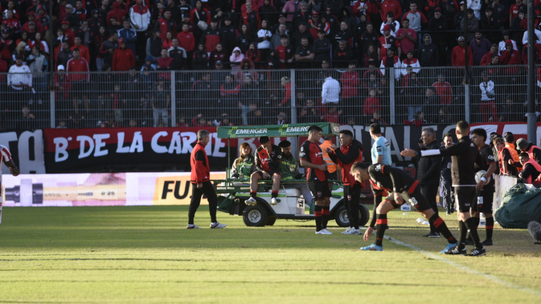 Jugadores de Newell's Old Boys en entrenamiento