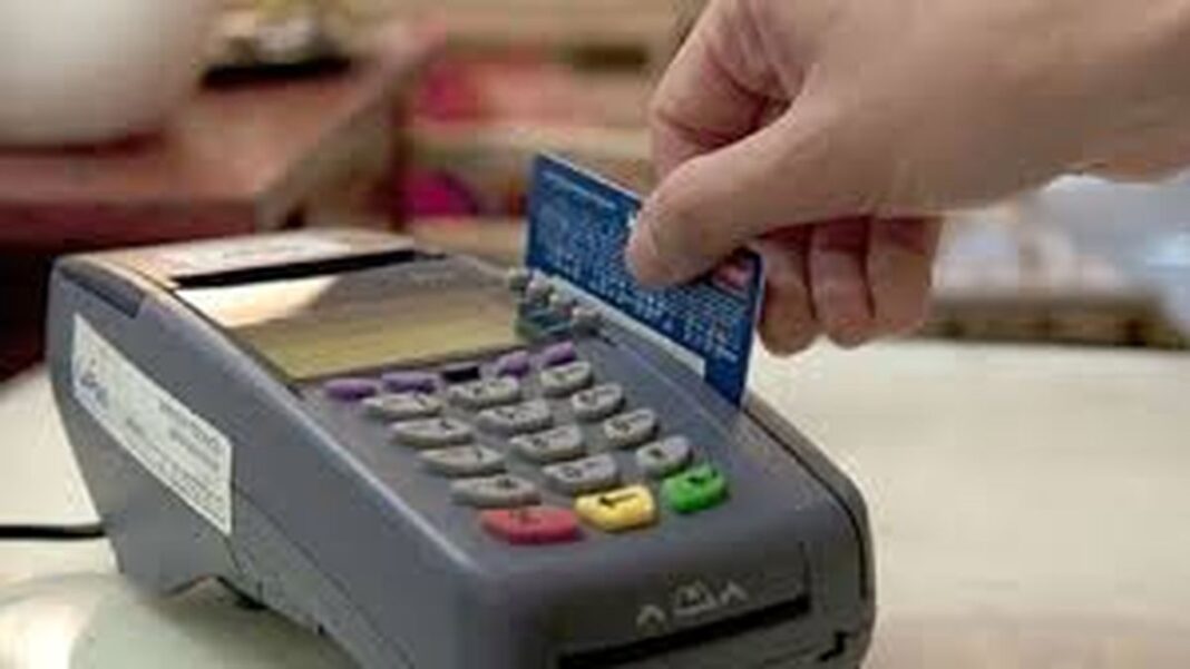 Gráfico que muestra la evolución de la tasa de morosidad en créditos familiares en Argentina.