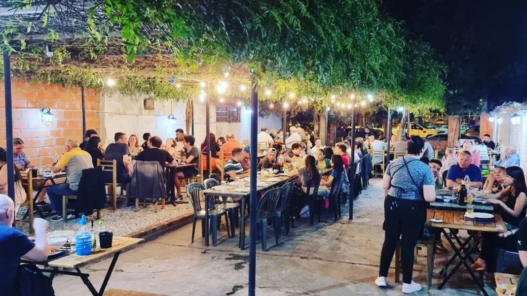 Exterior del restaurante La Cambicha, parrilla ubicada en Rosario, provincia de Santa Fe