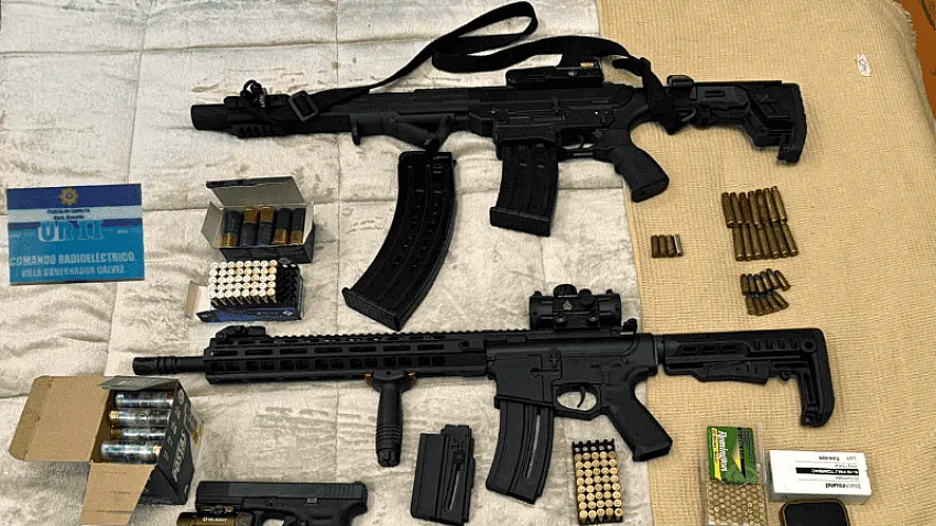 Armas de fuego secuestradas por la policía en Villa Gobernador Gálvez