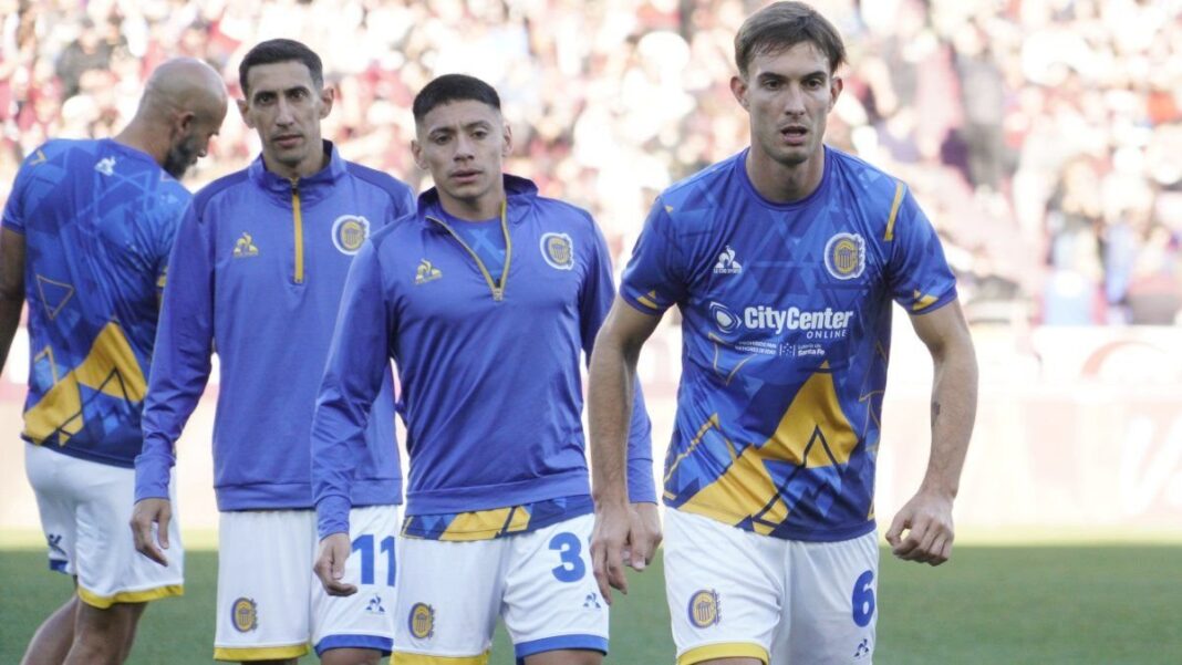 Jugadores de Rosario Central en el campo de juego