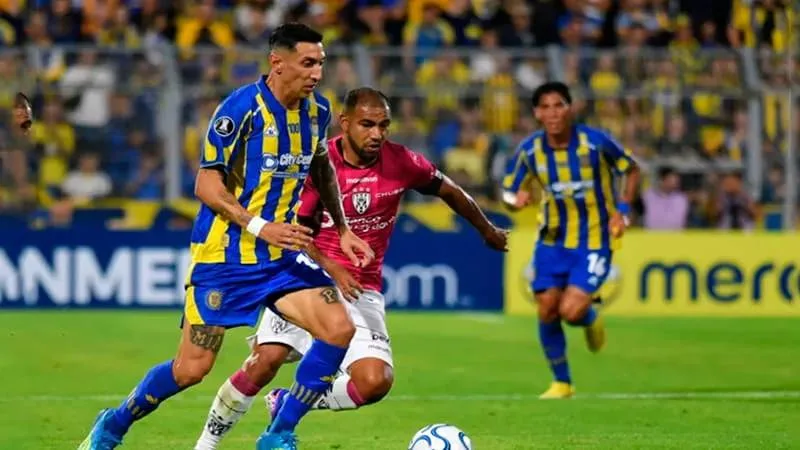 Estadio Gigante de Arroyito durante un partido de Rosario Central