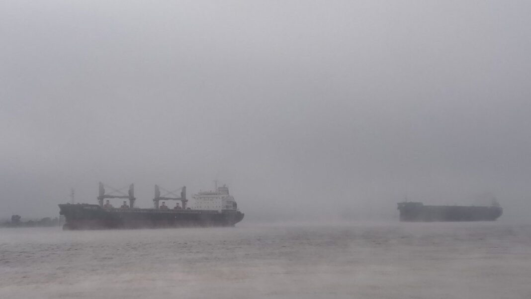 Niebla en la ciudad de Rosario