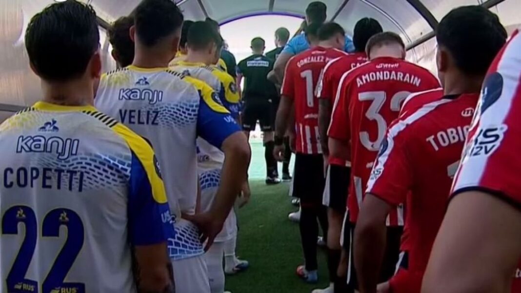 Estadio Mario Alberto Kempes durante el partido entre Rosario Central y Estudiantes de La Plata