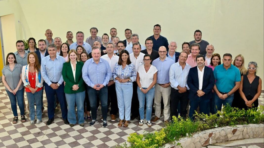 Reunión de dirigentes de Unidos para Cambiar Santa Fe