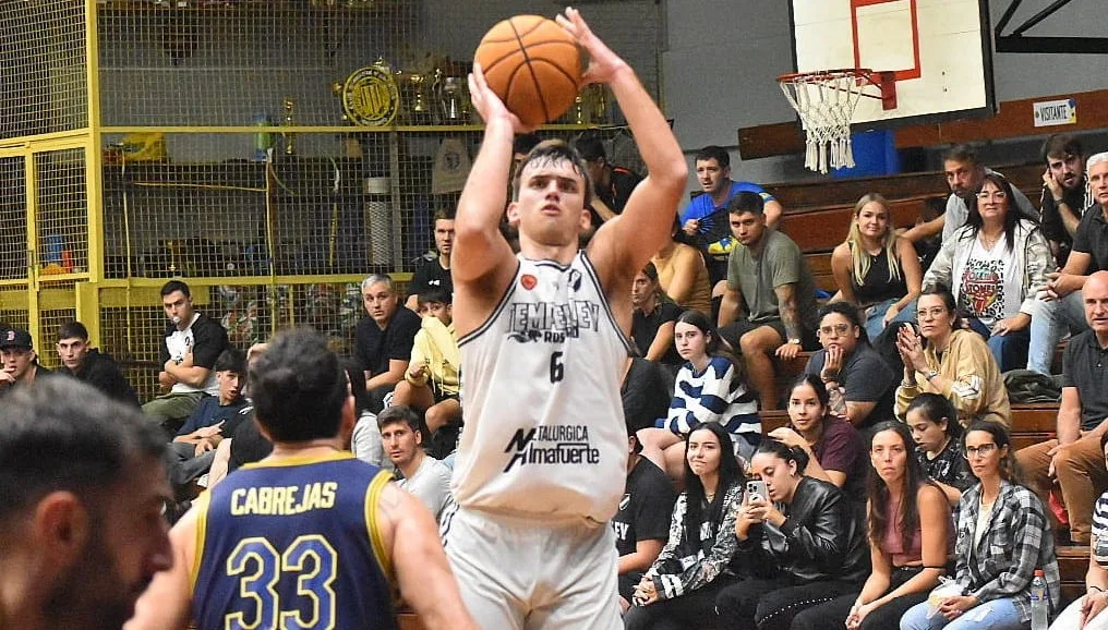 Partido de básquet en Rosario