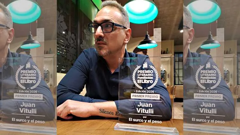 Juan Vitulli, escritor rosarino, ganador del Premio Literario Fundación El Libro 2026