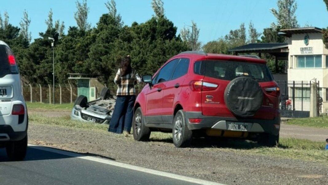 Vuelco en autopista Rosario-Córdoba a la altura de Funes