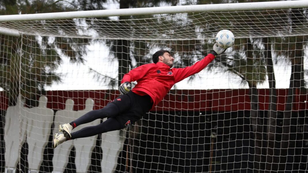 Arqueros de Newell's Ramiro Macagno y Lucas Hoyos