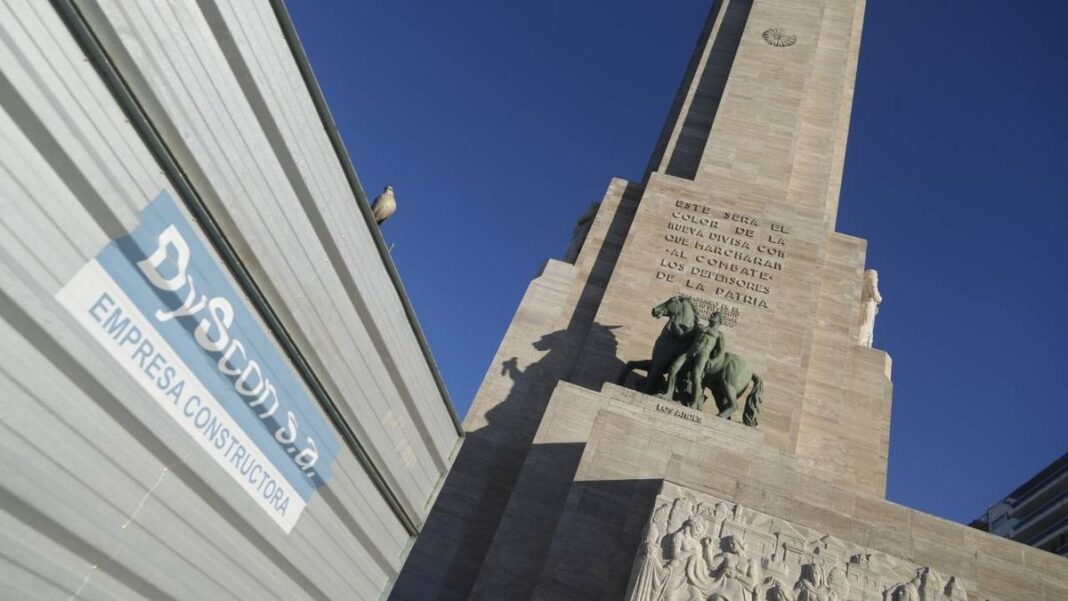 Vista del Monumento a la Bandera en Rosario durante las obras de refacción