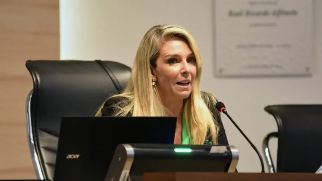 María Eugenia Schmuck en el Concejo Municipal de Rosario
