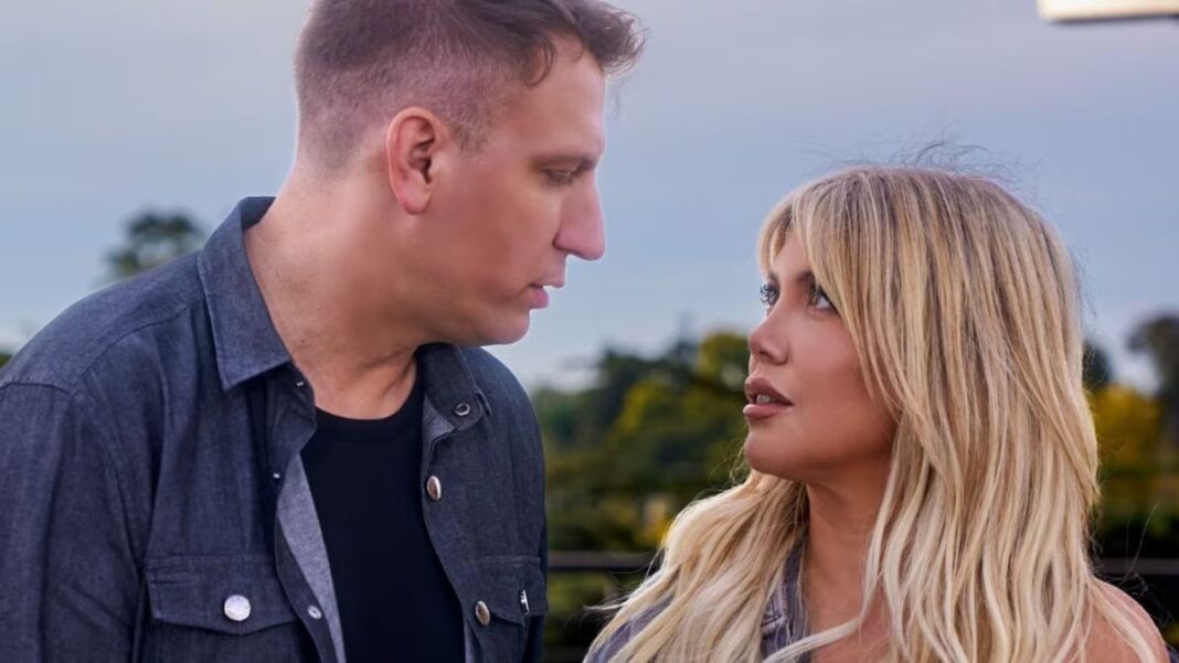 Wanda Nara y Maxi López en el adelanto de la serie vertical Triángulo amoroso