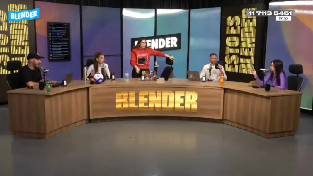 Logo de Blender y plano del set de streaming