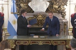 Diego Santilli jura como jefe de Gabinete en el Salón Blanco