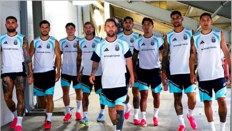 Astrólogo Giorgio Armas pronosticando sobre el Mundial de fútbol
