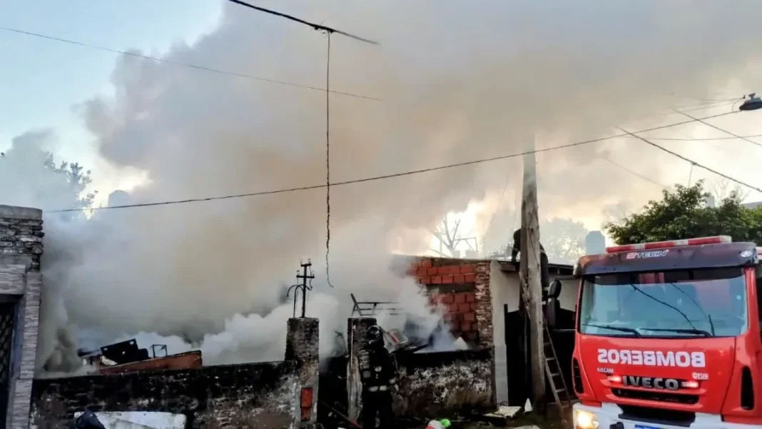 Incendio en vivienda de zona oeste de Rosario