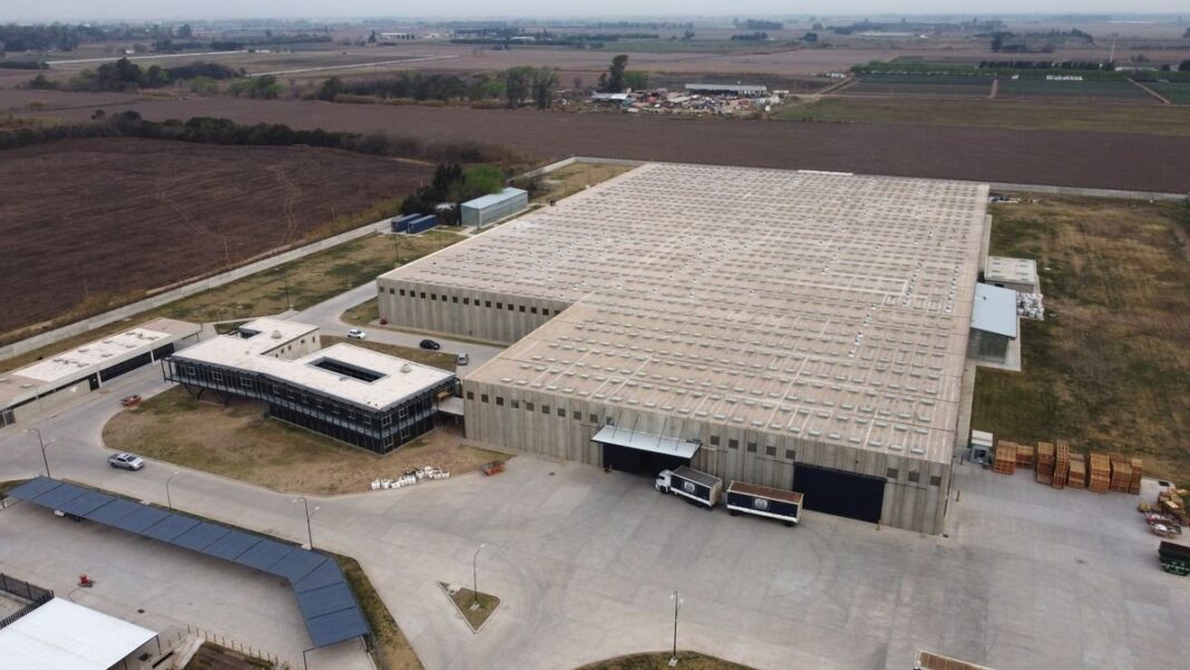 Vista aérea de un parque industrial en Rosario