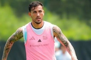 Leandro Paredes entrenando con la Selección Argentina