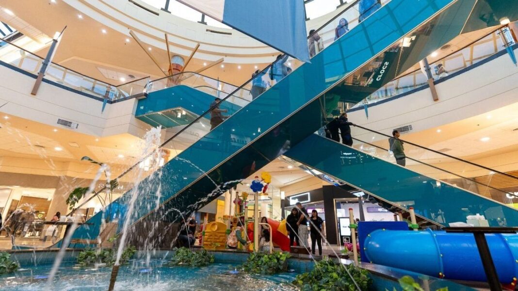 Fachada del centro comercial Portal Rosario en la zona norte de la ciudad