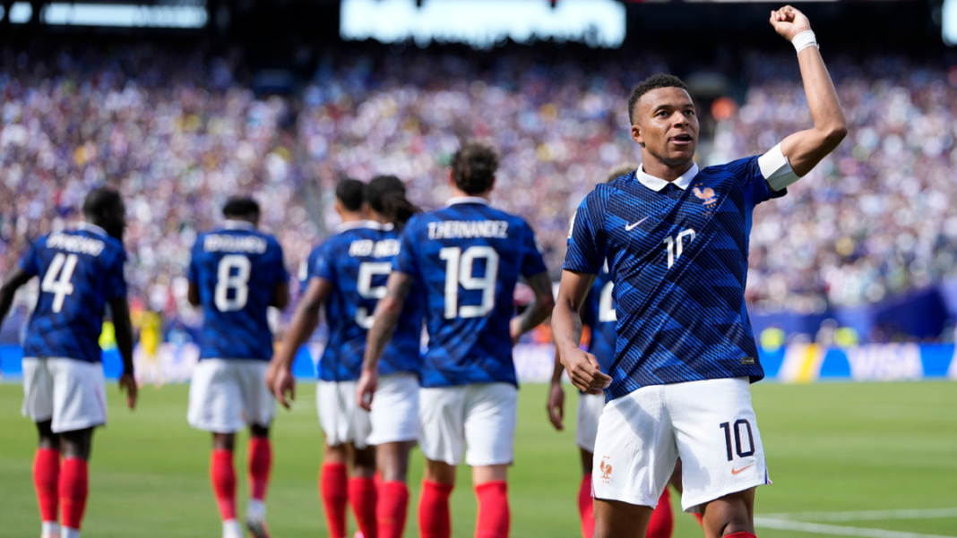 Kylian Mbappé celebrando un gol con la selección de Francia en el Mundial 2026