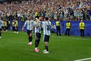 Lionel Messi celebrando un gol con la camiseta de la Selección Argentina