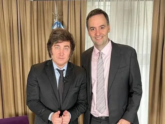 Manuel Adorni en entrevista televisiva