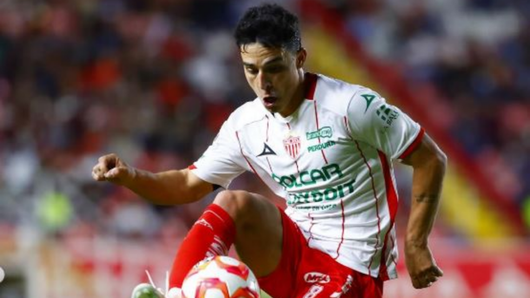 Lorenzo Faravelli durante un partido con Newell's Old Boys