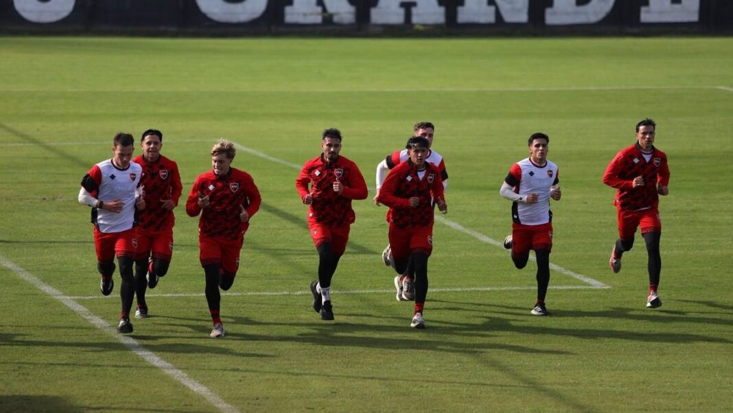 Jugador de Newell's entrenando en el Centro Jorge Griffa