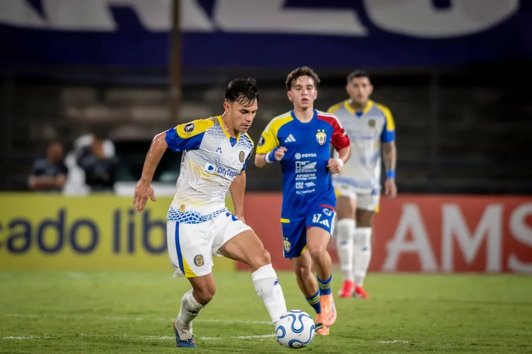 Jugadores de Rosario Central durante un partido de la temporada