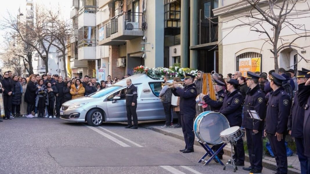 Velatorio del policía Damián López en Rosario