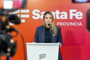 Conferencia de prensa de Virginia Coudannes en Santa Fe