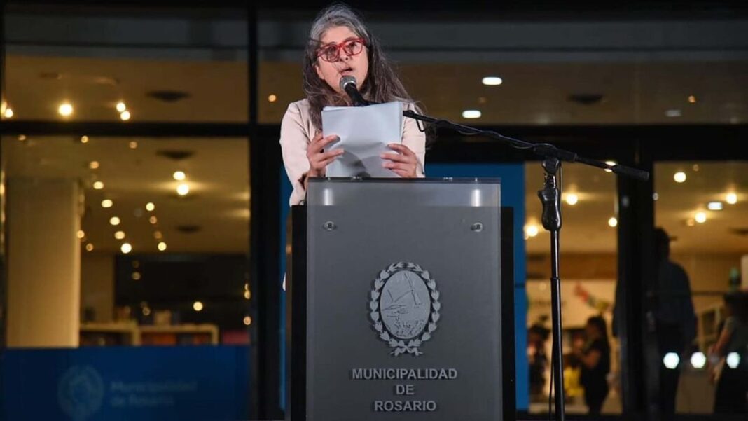 Selva Almada en la presentación de su última novela en el Museo Castagnino