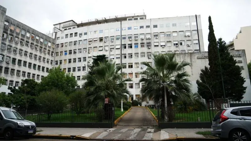 Fachada del Sanatorio Méndez en el barrio de Caballito, Ciudad de Buenos Aires