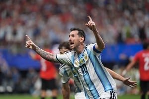 Lionel Messi con la camiseta de la Selección argentina