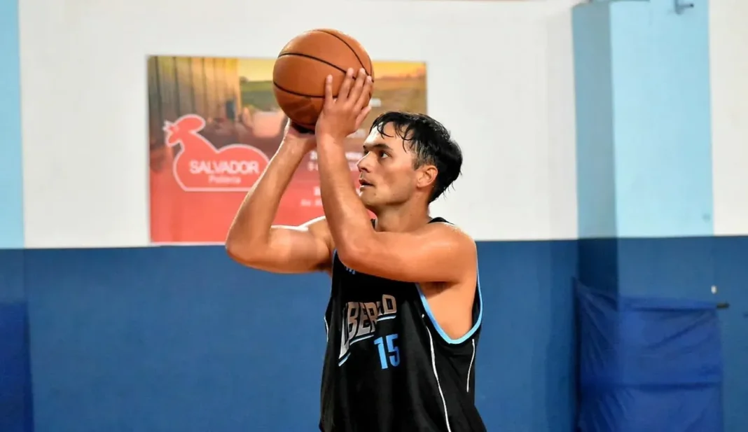 Partido de básquet de la Primera A rosarina entre Libertad y San Telmo de Funes