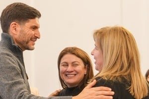 Firma de convenios para la construcción de aulas en Santa Fe