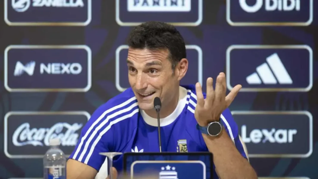 Lionel Scaloni durante un partido del Mundial 2026