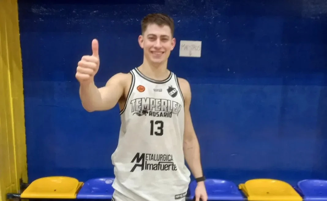 Partido de básquet entre Central y Temperley
