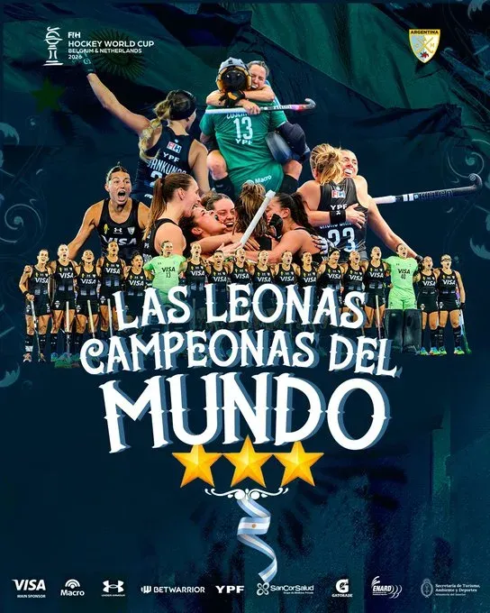 Equipo argentino de hockey femenino celebrando el título mundial