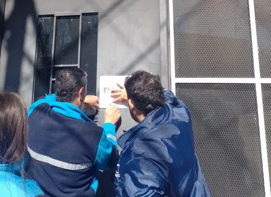 Clausura de un bar en barrio Refinería por falta de seguridad e higiene