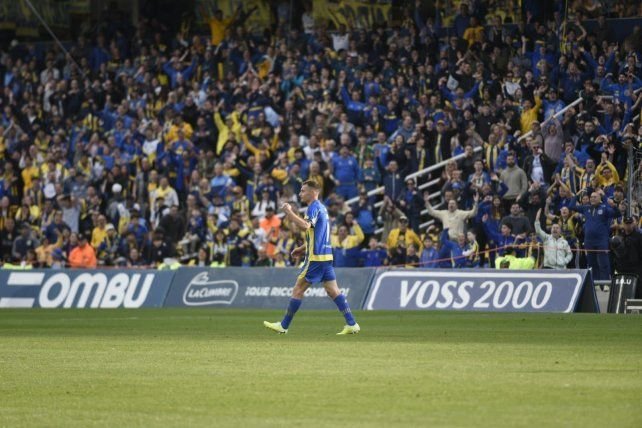 Marco Ruben durante el partido entre Rosario Central y Gimnasia