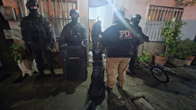 Operativo policial contra la banda de Lichi Romero en Rosario