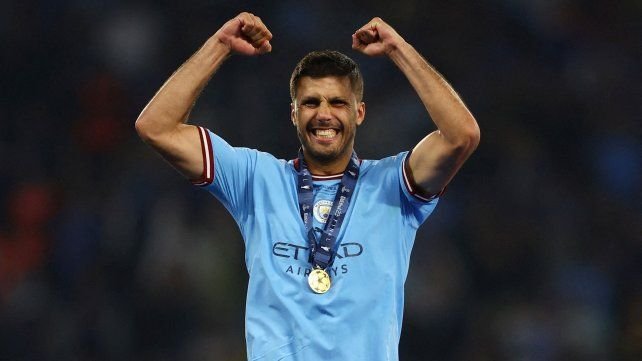 Rodri Hernández con la camiseta del Barcelona